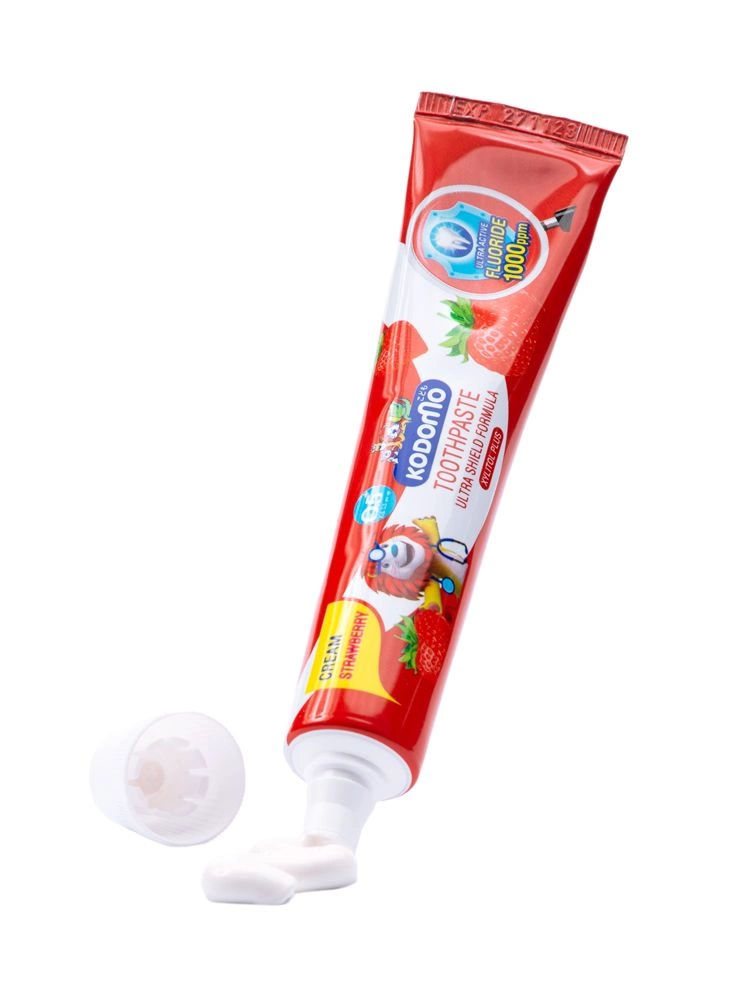 LION Kodomo паста зубная для детей с 6 месяцев с ароматом клубники, 40 г