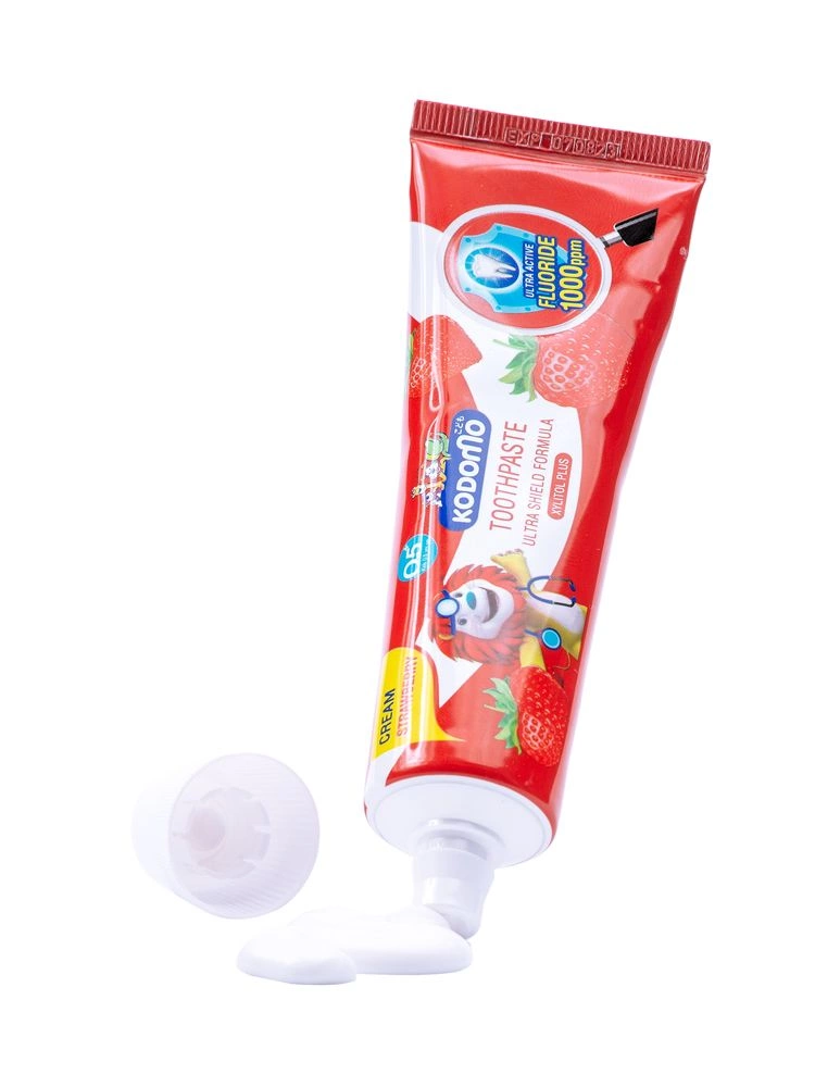 LION Kodomo паста зубная для детей с 6 месяцев с ароматом клубники, 65 г